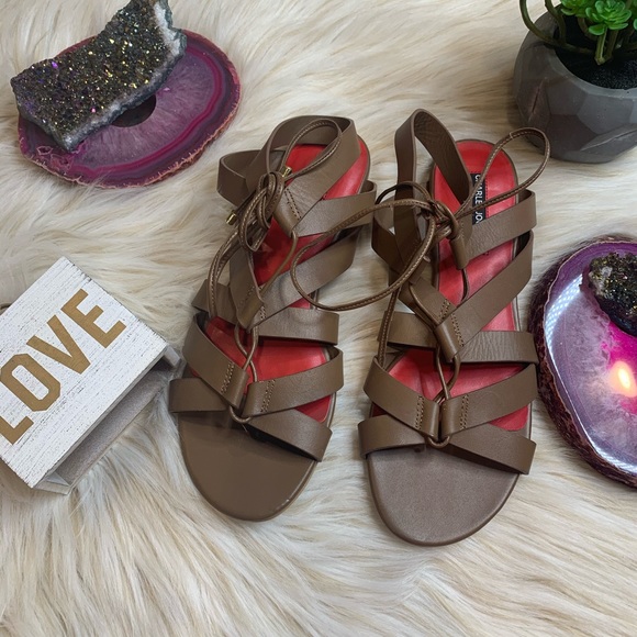 Charles Jourdan Gladiator Sandals Size 9 - Picture 3 of 5